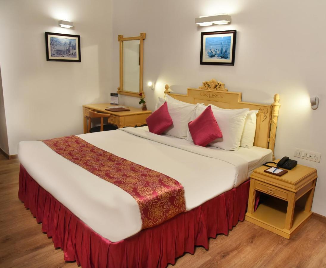Golden Parkk Hotel Calcutta Buitenkant foto