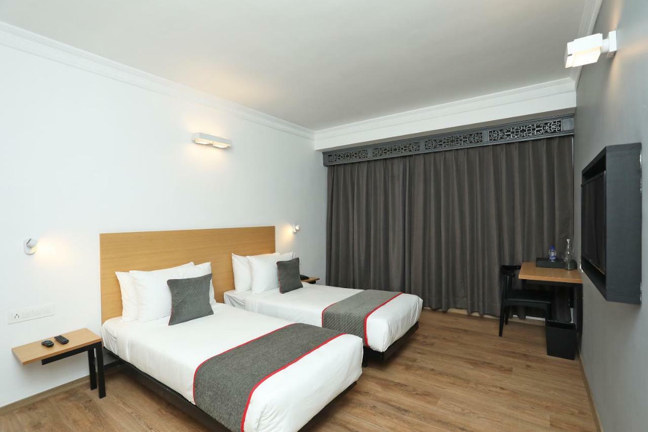 Golden Parkk Hotel Calcutta Buitenkant foto